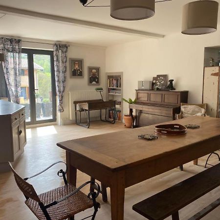 Maison Sur Cour Courzieu Kültér fotó